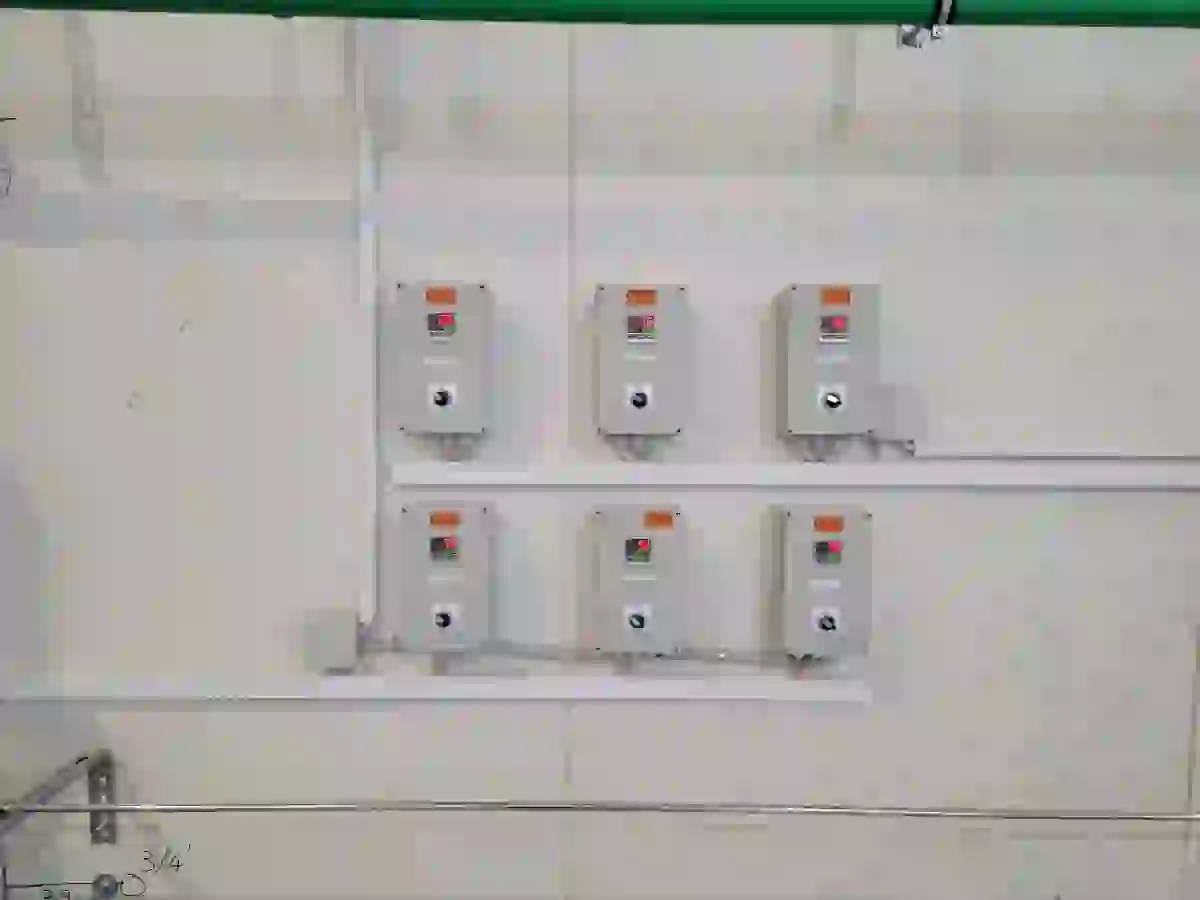 Local operator control stations installed by Solon Consulting at FMN Brewery, mounted in a sanitary production room.